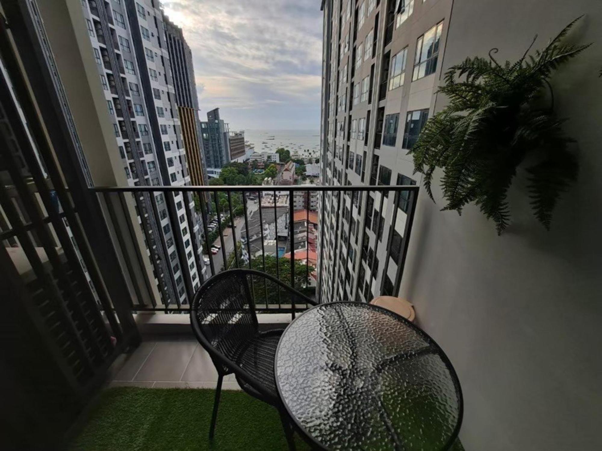 The Base Central Pattaya By Mickey エクステリア 写真